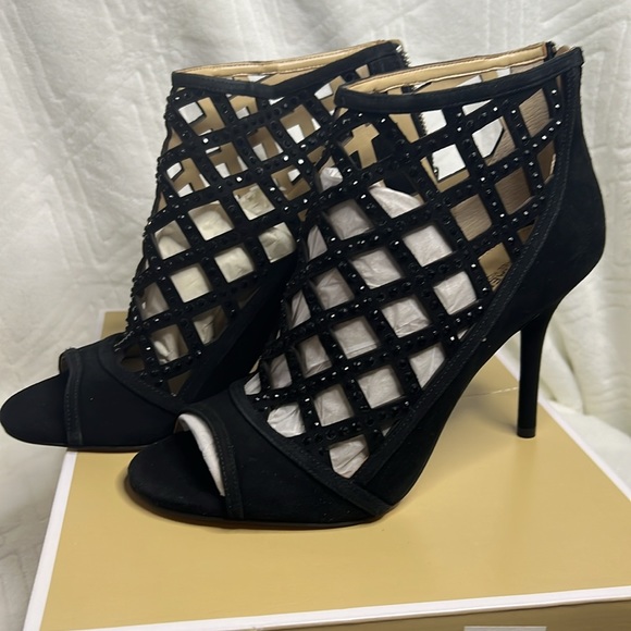 Michael Kors Yvonne Open Toe Bootie - Picture 2 of 7